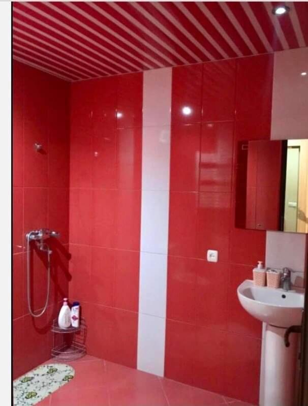Homee Tbilisi Ngoại thất bức ảnh